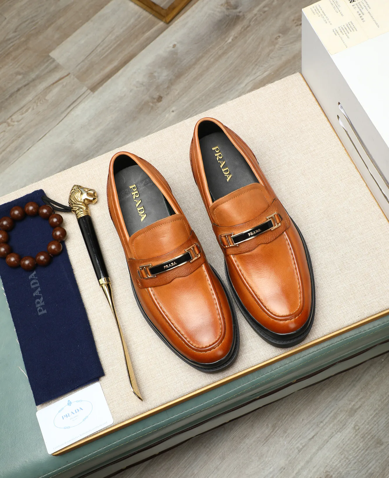 Men's men's shoes 💰540 (water-dyed cow leather) 📛📛PRADA high-end counter's latest formal business leather shoes 👔original and highest quality! Imported from Italy 🇮🇹 first-layer calfskin fabric ➕ cowhide lining Original outsole Formal size: 38➖44 (45 customized)